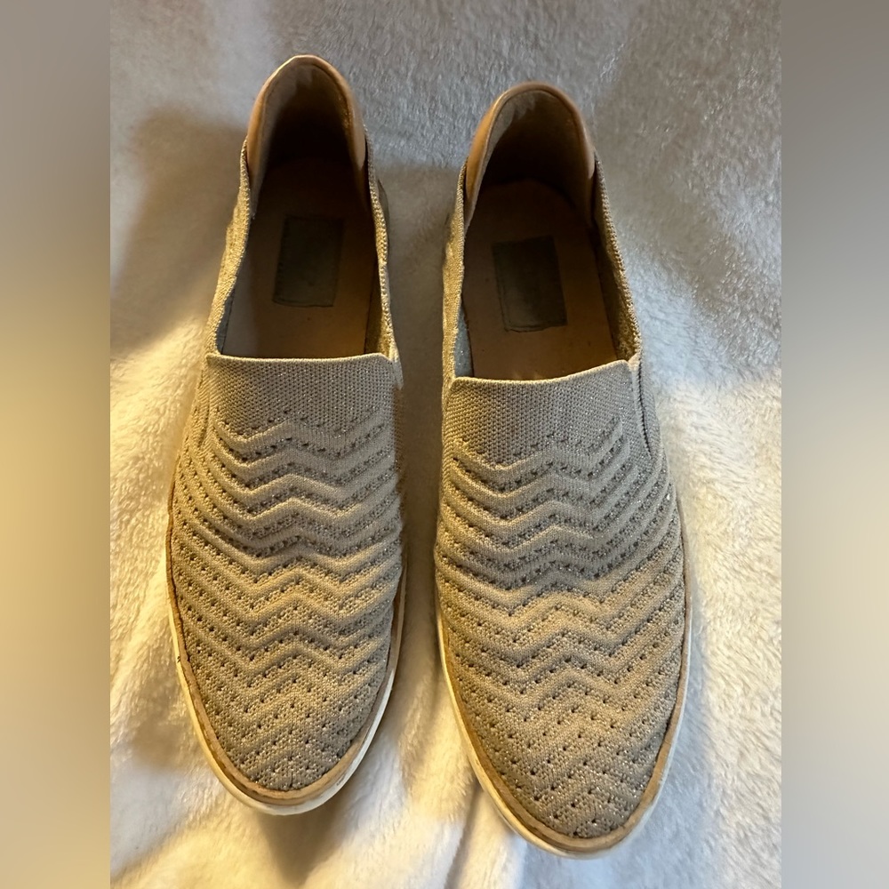 GUC Ugg Slip Ons. Size 9.5 Women’s.